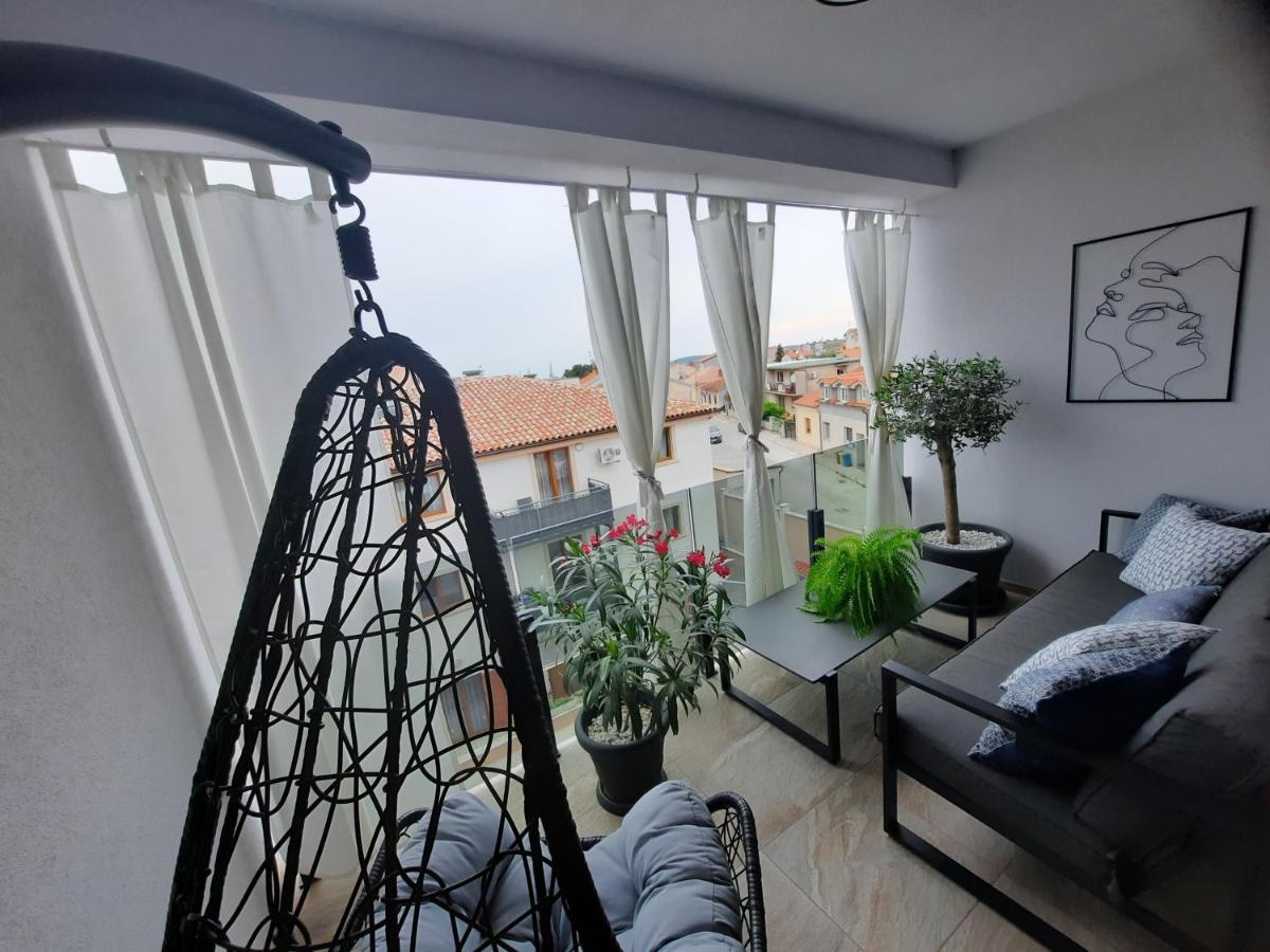 Enjoy Pula - New Apt With Terrace And Free Parking Garage 외부 사진